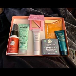 Skin and haircare minis